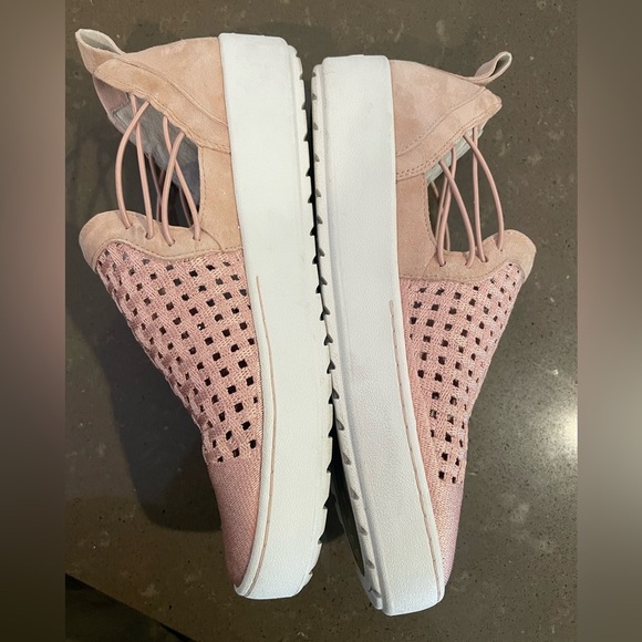 Women's Stylish Pink Mesh Sneakers by Jambu - Picture 6 of 6